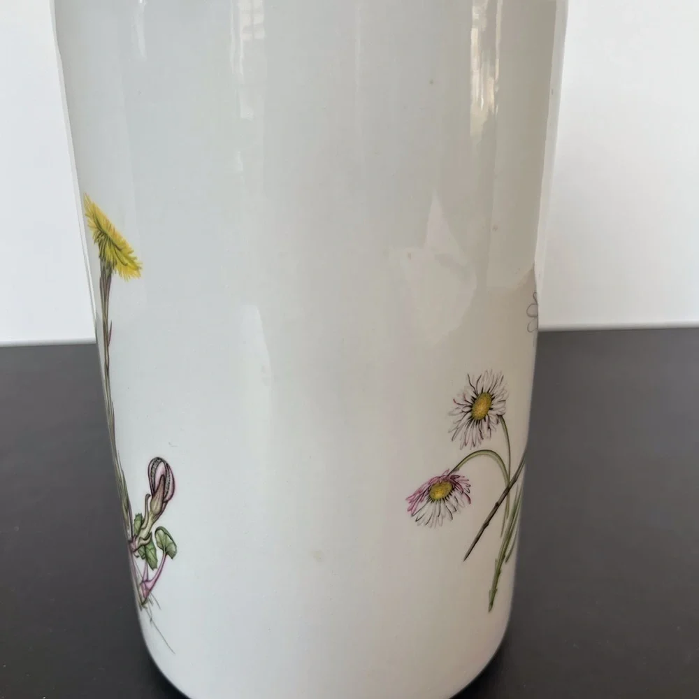 Portmeirion Médium Storage Container. The Queen’s Hidden Garden